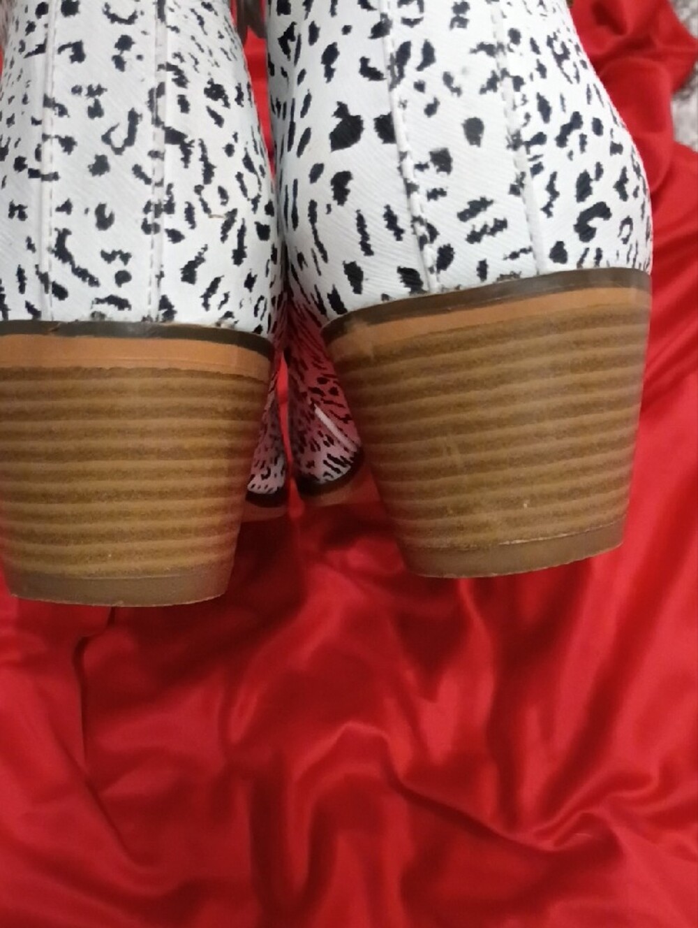 Journee Collection White with Black Spotted Print Ankle Booties - Picture 7 of 10